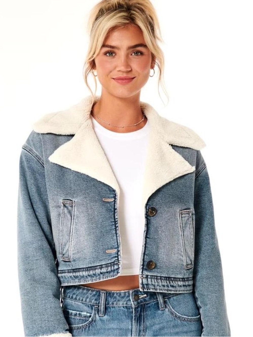 Cropped Hollister Blue Denim Jacket with Cream Sherpa Collar